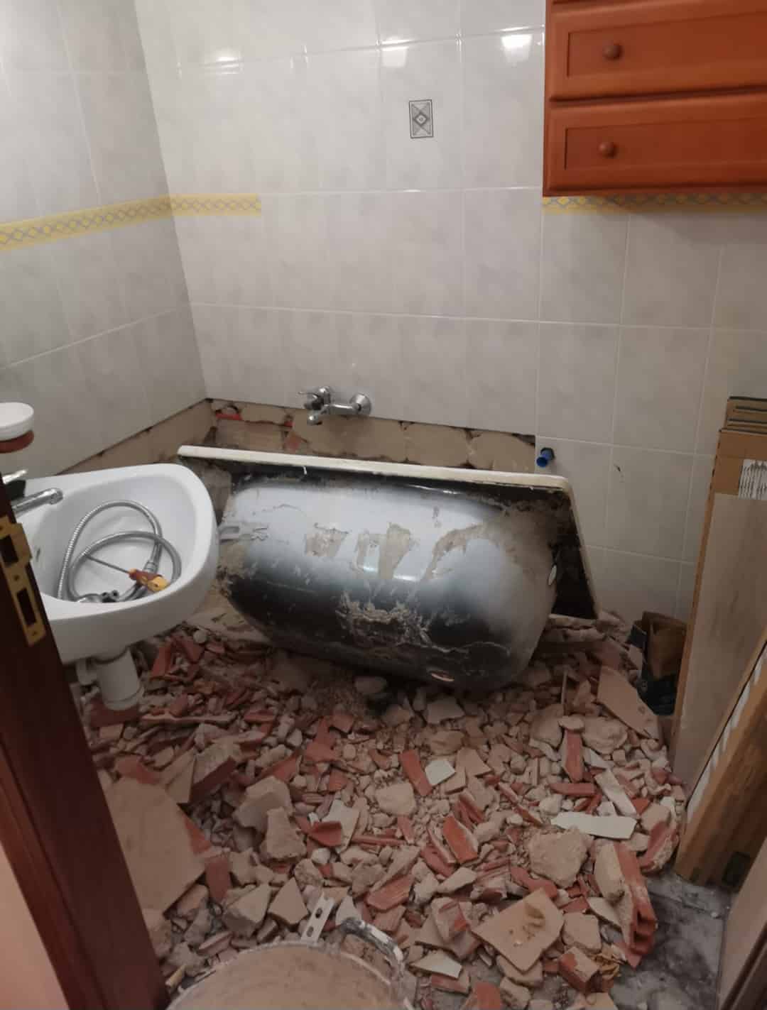 CAMBIO BAÑERA POR PIE DE DUCHA ANTES REFORMAS